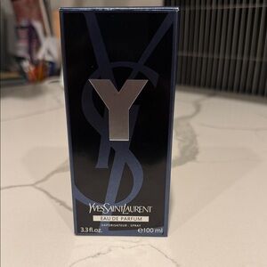Yves Saint Laurent Eau de Parfum in Black and Silver
